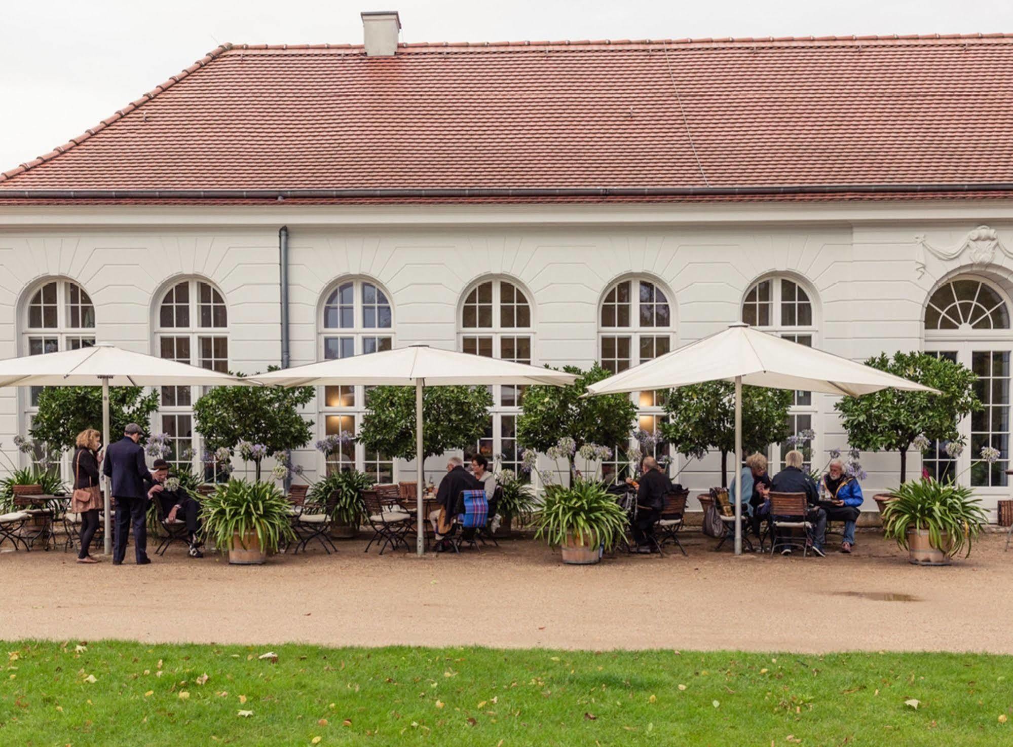 Hotel Schloss Neuhardenberg Exterior foto